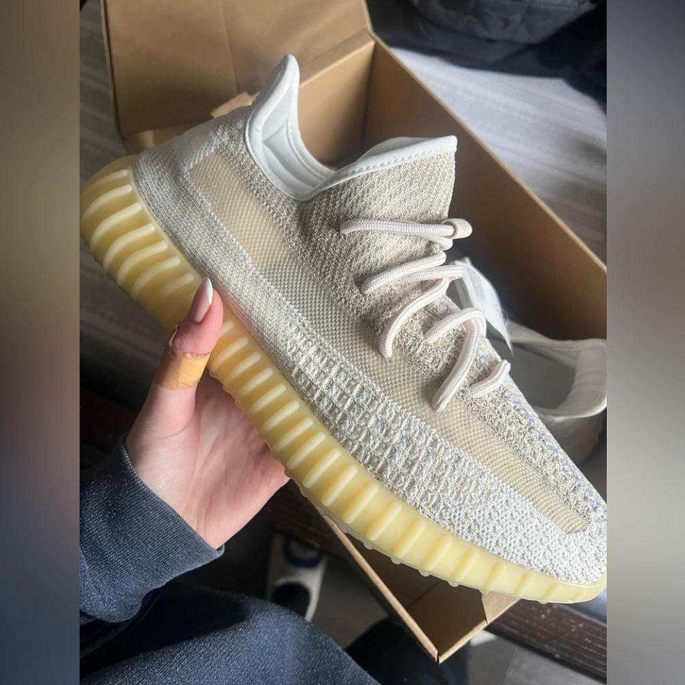 Adidas Yeezy Boost 350 V2 White mens size 11